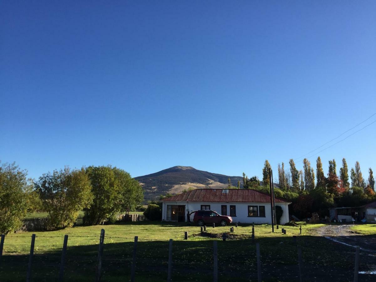 Hosteria Pionero Villa Torres del Paine National Park Exterior photo